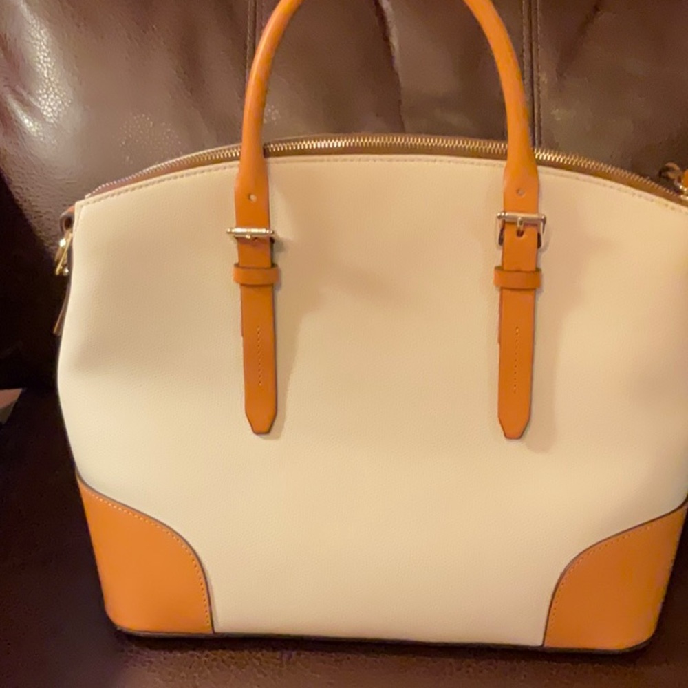 Dooney and Bourke Domed Satchel - Picture 4 of 11